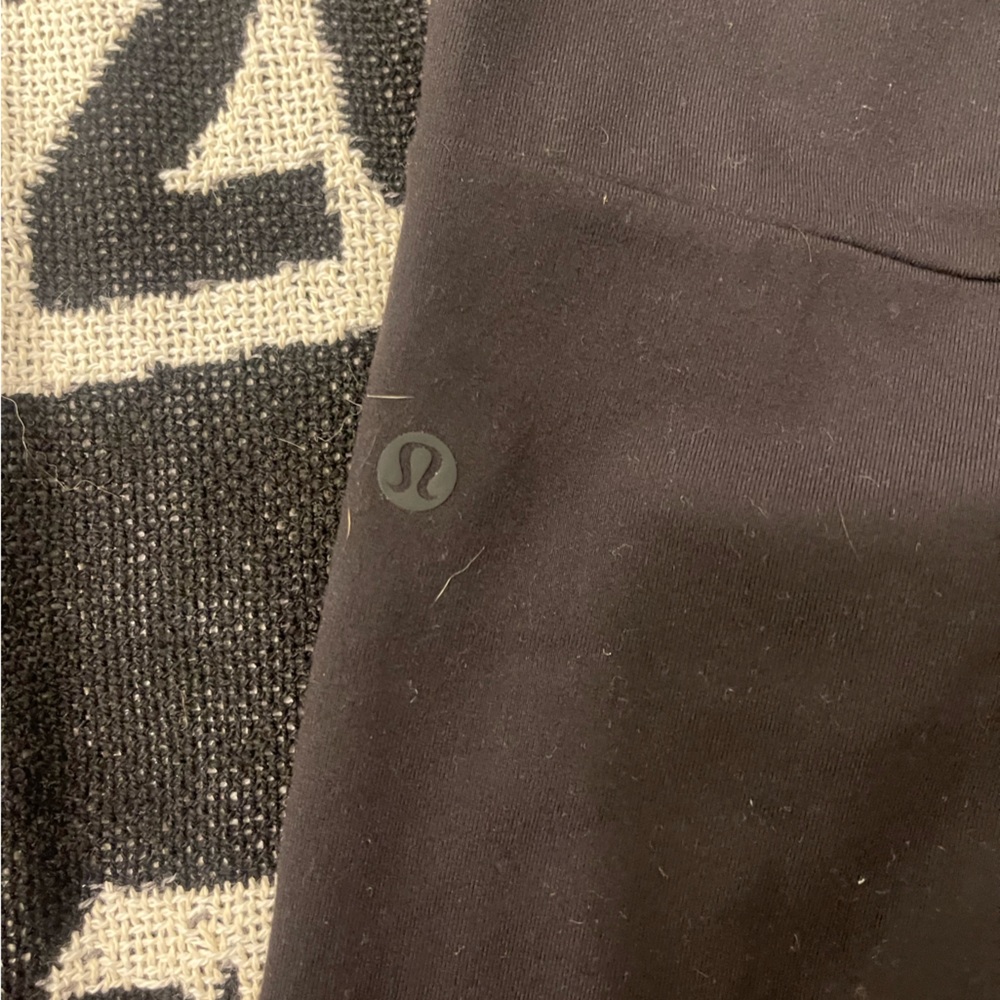 Lululemon joggers/sweats - Picture 3 of 3